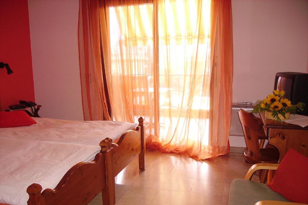 Hotel Elvetico Locarno Rum bild